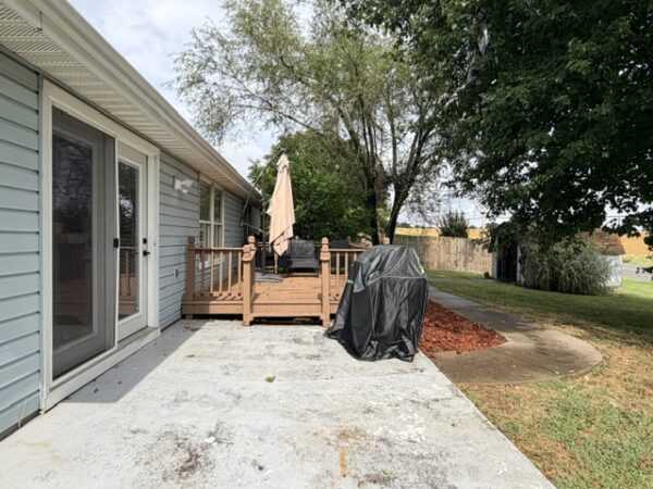 1122 Landing Meadows Dr., Henderson, KY