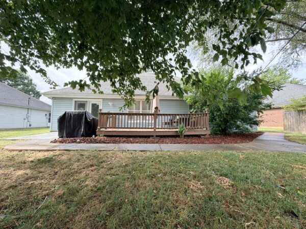 1122 Landing Meadows Dr., Henderson, KY