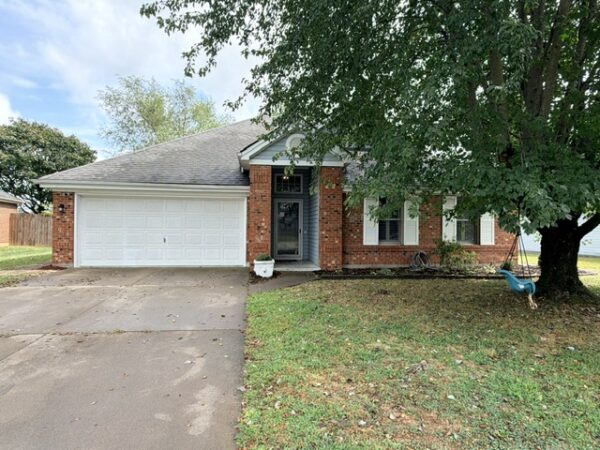 1122 Landing Meadows Dr., Henderson, KY