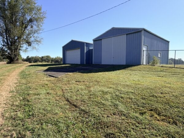 IMG_0683 NICE 3 BEDROOM HOME WITH POLE BARNS ON 1.79+/- ACRES