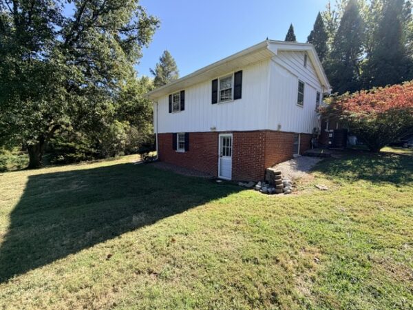 NICE HOME ON .93+/- ACRE LOT