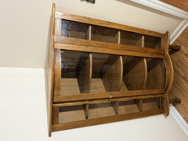 LARGE COLLECTION OF ANTIQUES, GLASSWARE & COLLECTIBLES