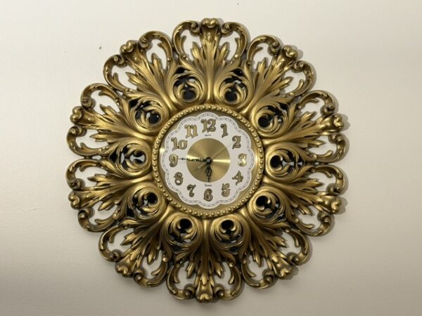 LARGE COLLECTION OF ANTIQUES, GLASSWARE & COLLECTIBLES