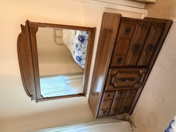 LARGE COLLECTION OF ANTIQUES, GLASSWARE & COLLECTIBLES
