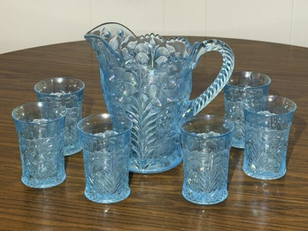 LARGE COLLECTION OF ANTIQUES, GLASSWARE & COLLECTIBLES
