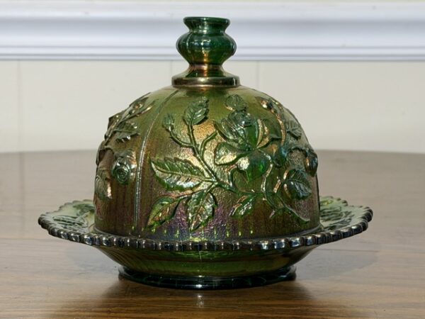 LARGE COLLECTION OF ANTIQUES, GLASSWARE & COLLECTIBLES