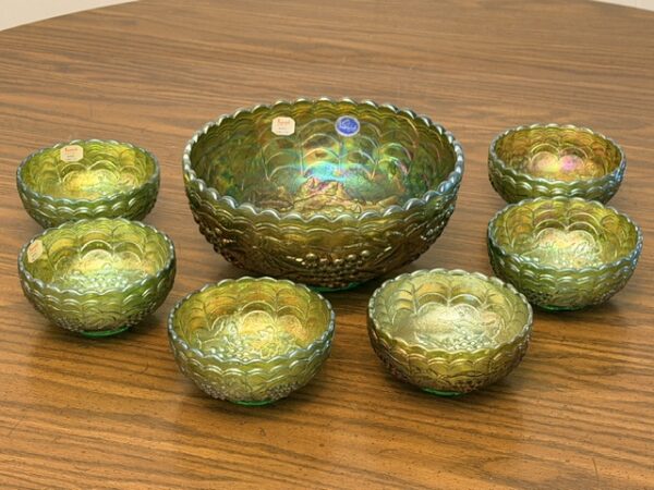 LARGE COLLECTION OF ANTIQUES, GLASSWARE & COLLECTIBLES