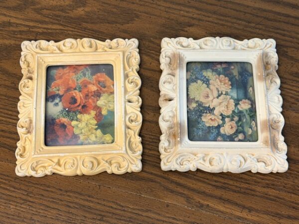 LARGE COLLECTION OF ANTIQUES, GLASSWARE & COLLECTIBLES