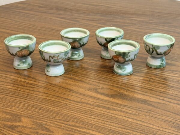 LARGE COLLECTION OF ANTIQUES, GLASSWARE & COLLECTIBLES