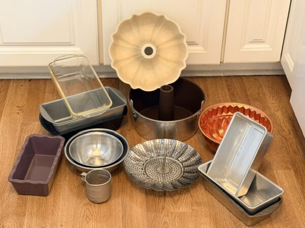 LARGE COLLECTION OF ANTIQUES, GLASSWARE & COLLECTIBLES