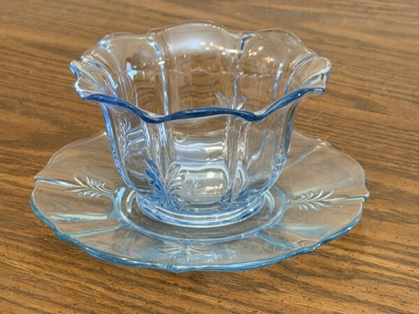 LARGE COLLECTION OF ANTIQUES, GLASSWARE & COLLECTIBLES