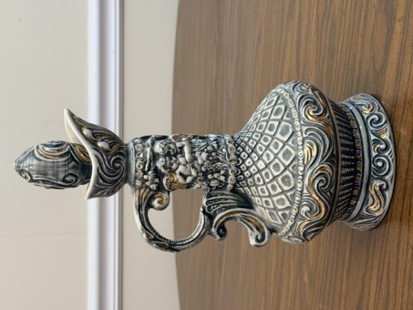 LARGE COLLECTION OF ANTIQUES, GLASSWARE & COLLECTIBLES