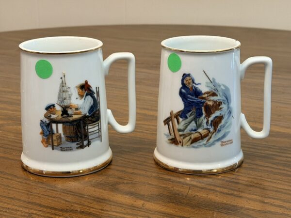 LARGE COLLECTION OF ANTIQUES, GLASSWARE & COLLECTIBLES