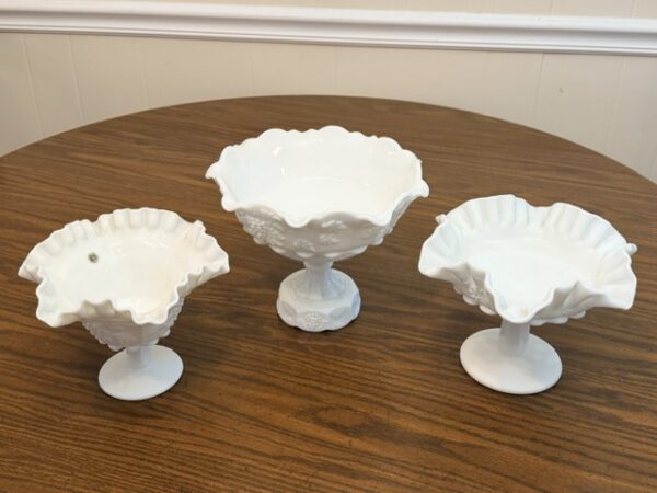 LARGE COLLECTION OF ANTIQUES, GLASSWARE & COLLECTIBLES