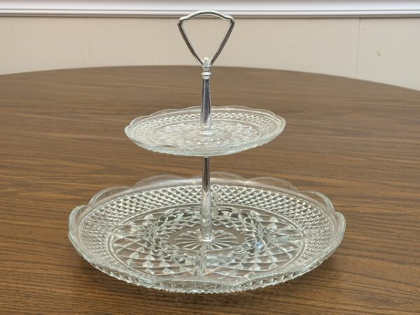 LARGE COLLECTION OF ANTIQUES, GLASSWARE & COLLECTIBLES
