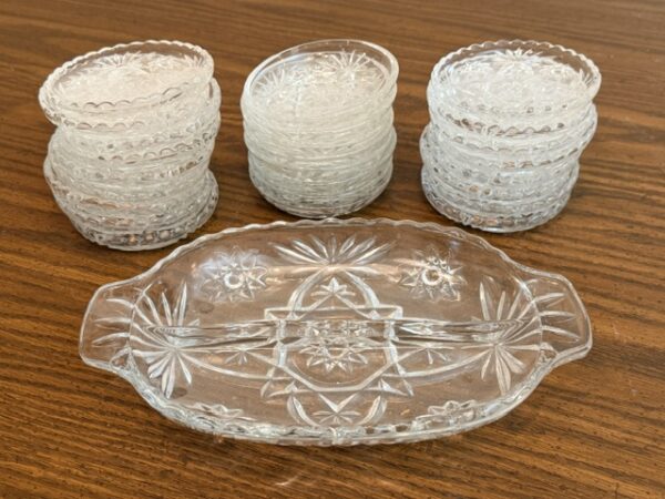 LARGE COLLECTION OF ANTIQUES, GLASSWARE & COLLECTIBLES