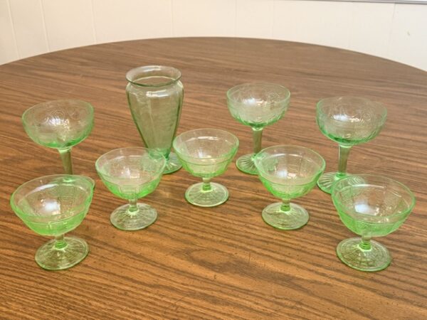 LARGE COLLECTION OF ANTIQUES, GLASSWARE & COLLECTIBLES