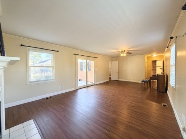 307 Tartan Dr., Henderson, KY