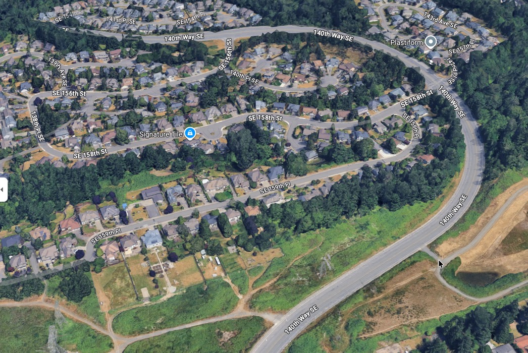 Long steep downhill along 140th Way SE