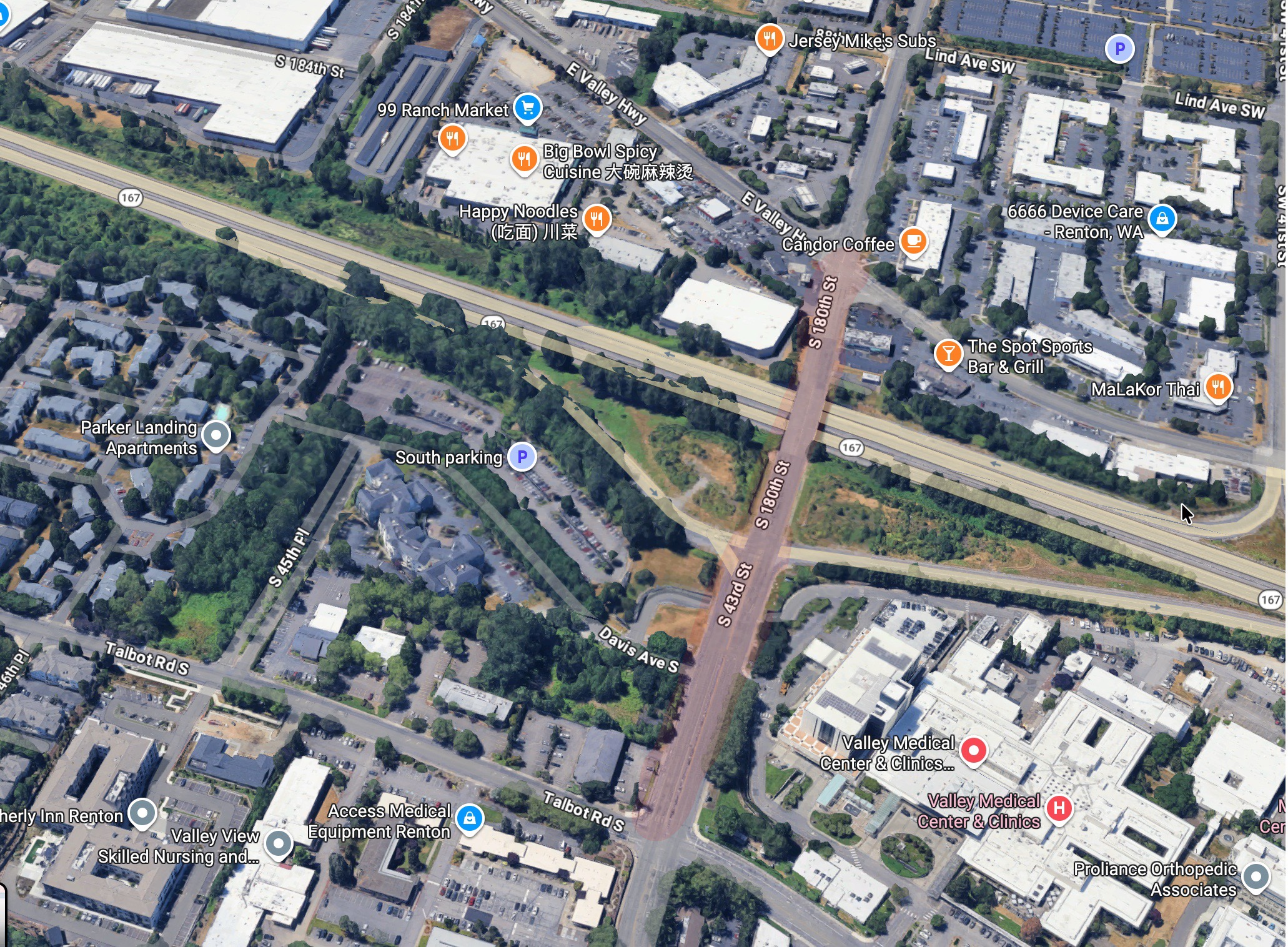 S 43rd St / S 180th St crossing over Highway 167