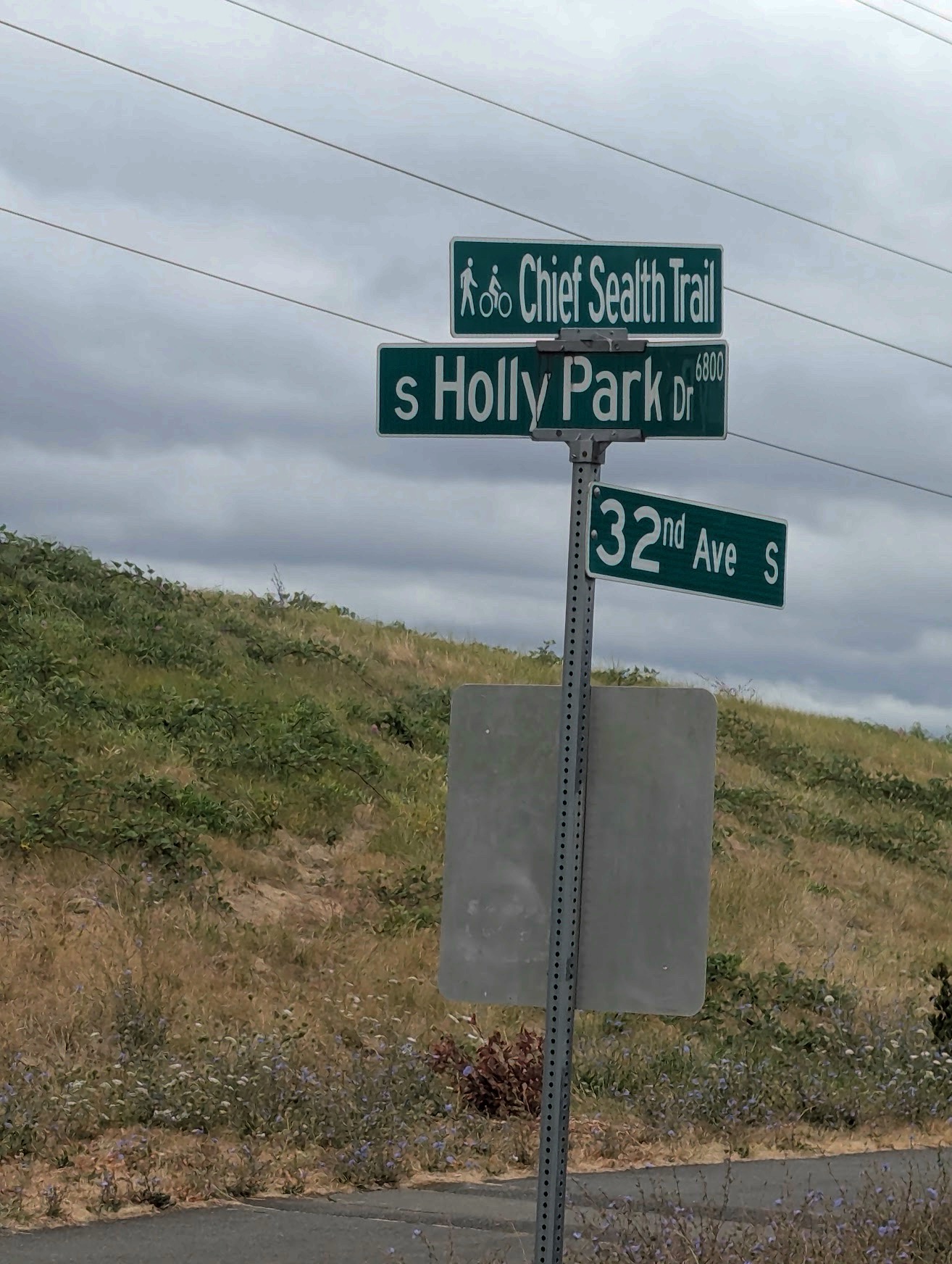 Chief Sealth Trail entry signs at S Holly Park Dr and 32nd Ave S