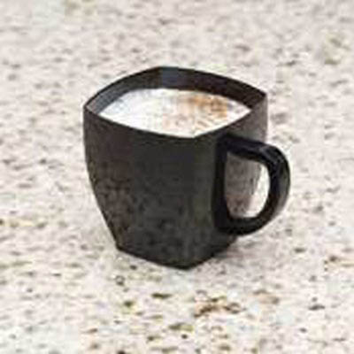 MUG PLAST 2 OZ BLK SQR MINI