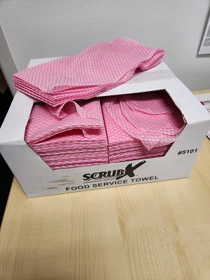 FOOD SERVICE TOWEL PINK/WHITE DIAMOND