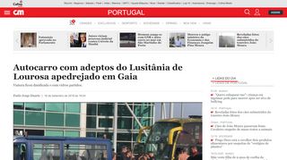 
                            6. Autocarro com adeptos do Lusitânia de Lourosa apedrejado em Gaia ...