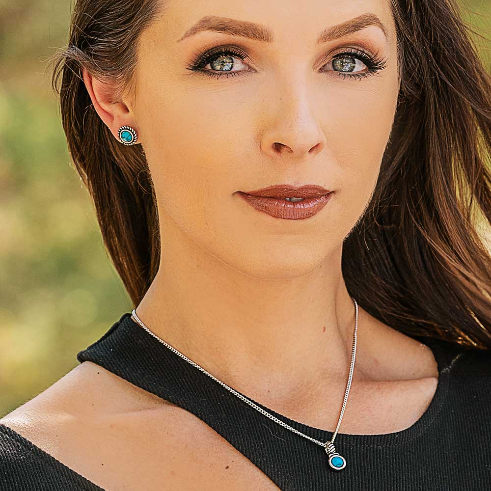Full Escape Turquoise Necklace
