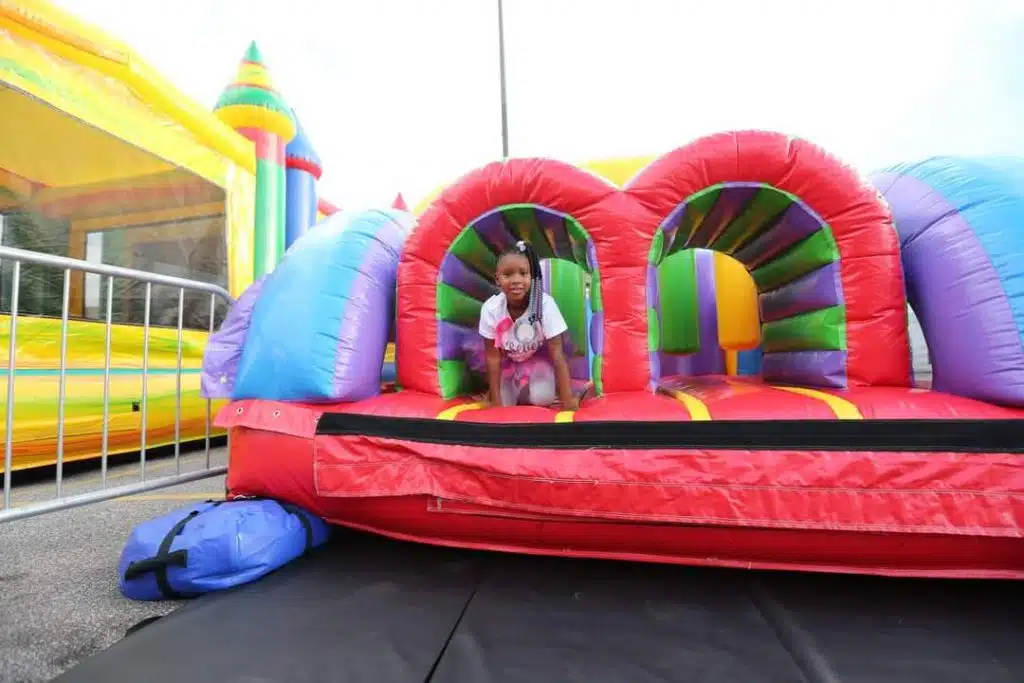 bounce house 