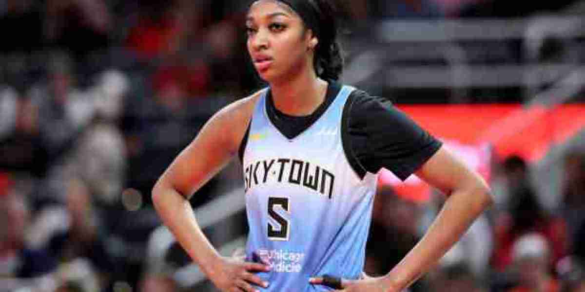 Alyssa Thomas Named WNBA Eastern Seminar Gamer of the Week