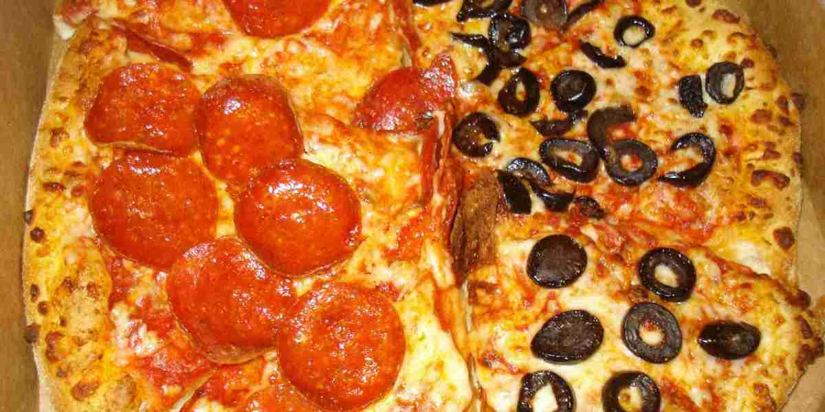 Crust Wars: The Science Behind Crispy vs. Chewy Dough