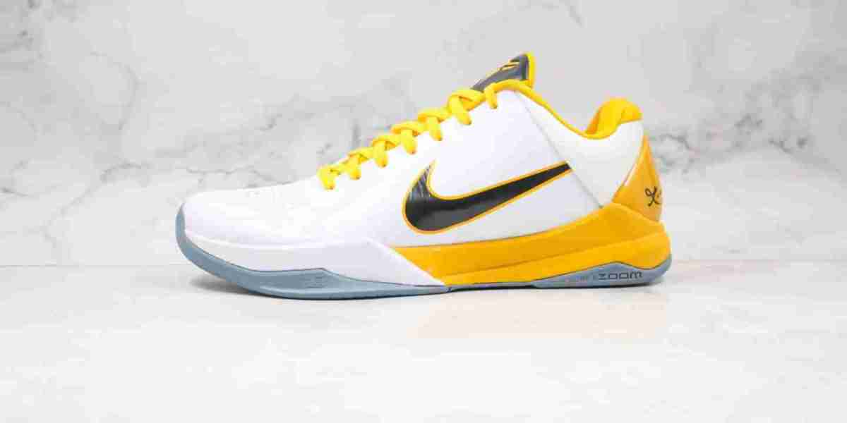 เปิดตำนานสนีกเกอร์ Nike รุ่นไอคอนิก ที่สายสตรีทต้องมีสักคู่