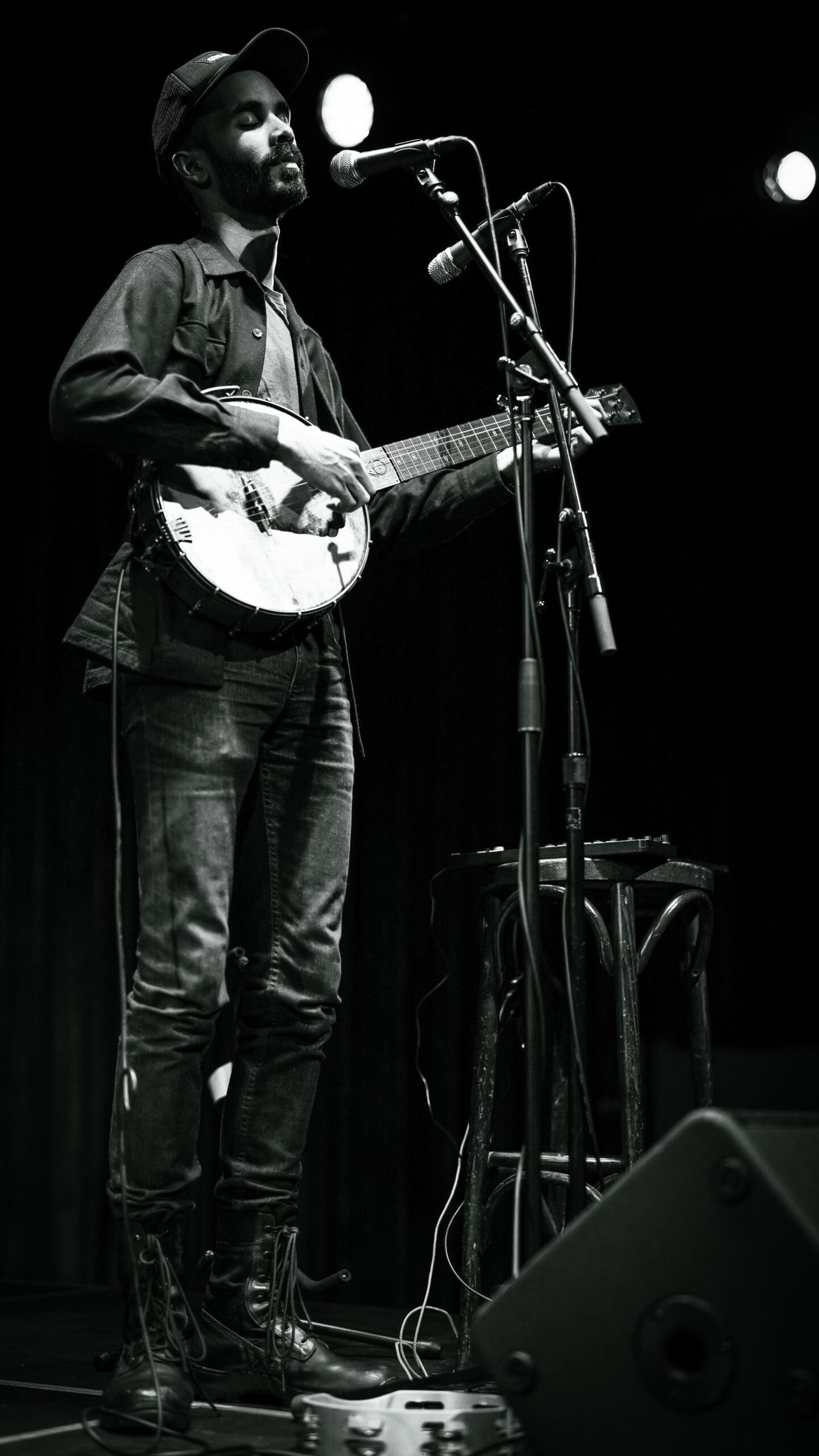 Jake Blount at Creative Alliance Baltimore MD Dec. 9, 2022 Photo by Casey Ryan Vock