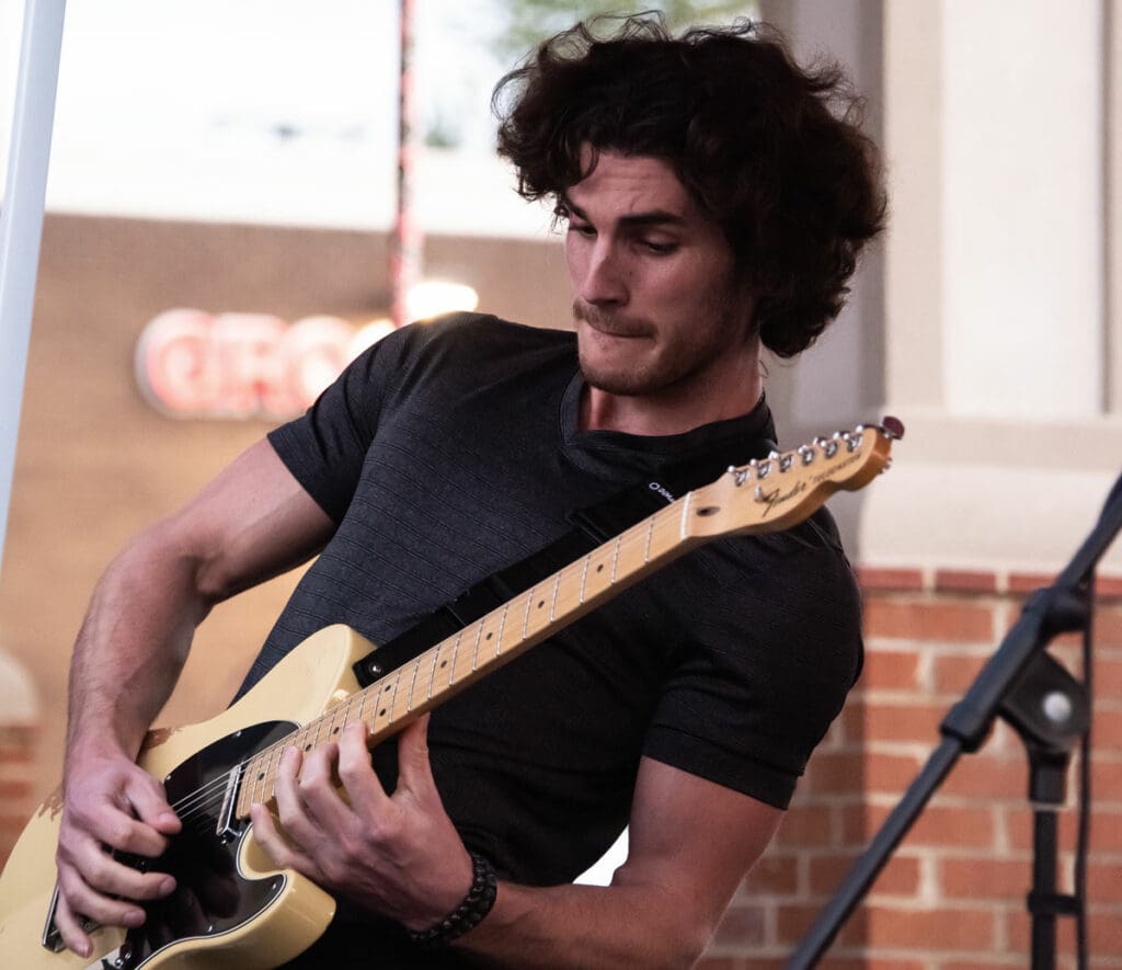 Dante Frisiello performing with Cat Janice @Jammin' Java, September 2020, by Mark Caicedo