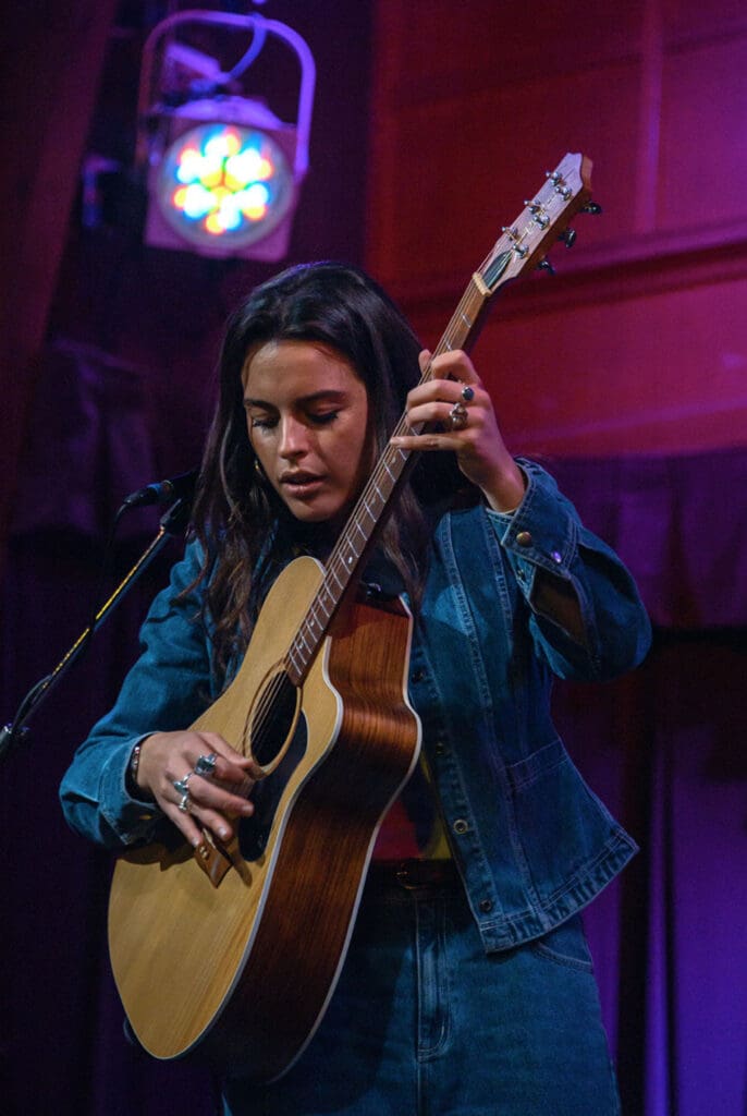 Steph Strings, Vancouver BC, 11-21-25