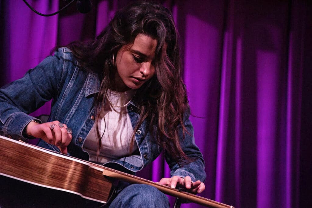 Steph Strings, Vancouver BC, 11-21-25