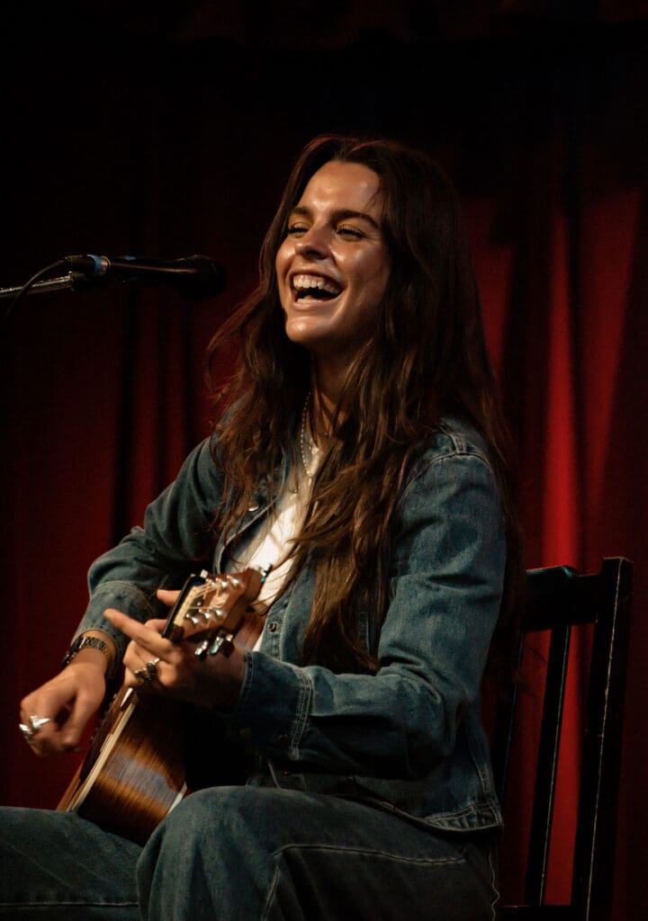 Steph Strings, Vancouver BC, 11-21-25