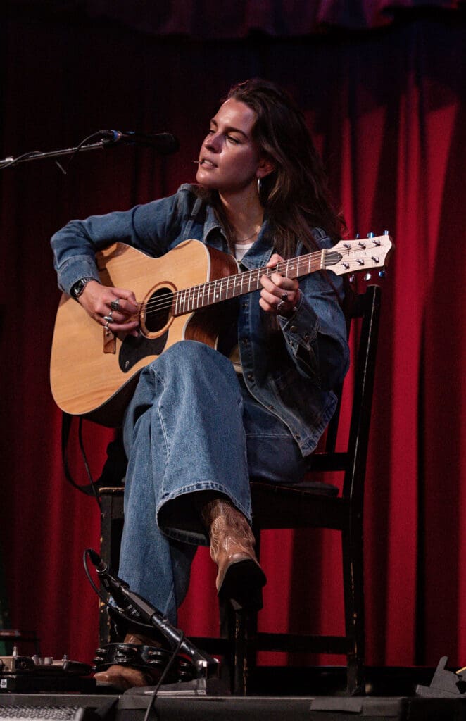 Steph Strings, Vancouver BC, 11-21-25