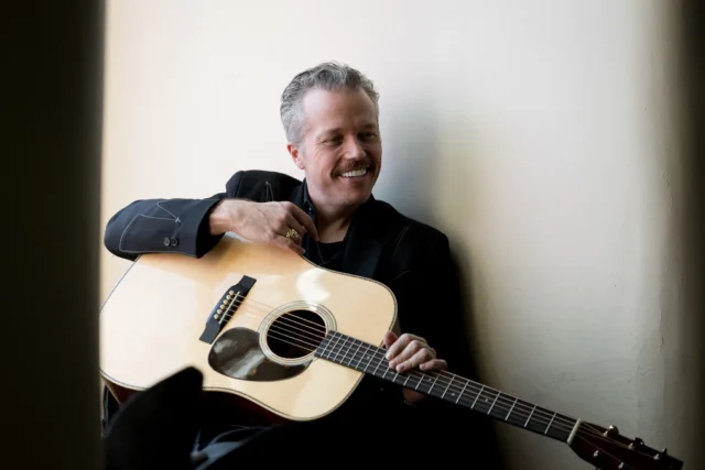 Jason-Isbell-Foxes-in-the-Snow-LEAD-PRESS-SHOT-Credit-Christy-Bush-Hi-Res.jpg Jason Isbell