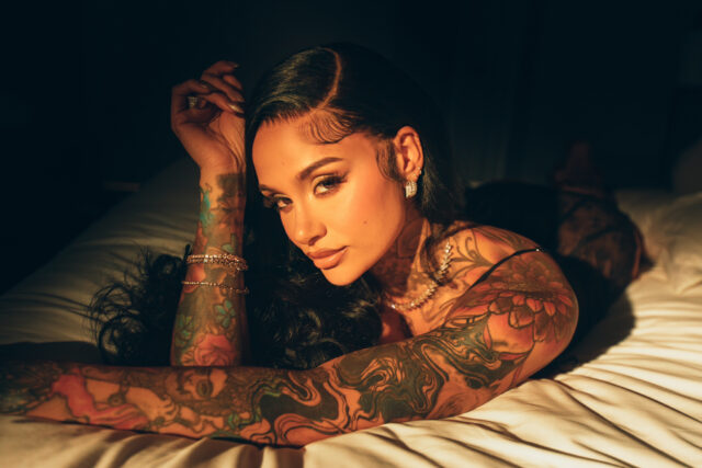 Kehlani - Folded - Lead Press Photo Kehlani
