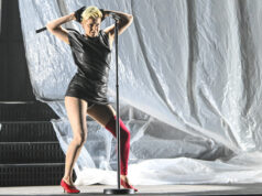 Live Review: Robyn @ The Anthem — 9/8/26 Robyn