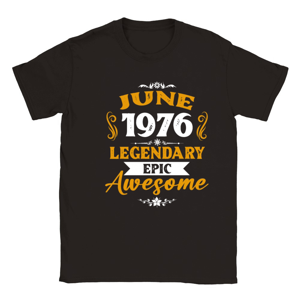 June 1976 Legendary Birthday Present Classic Kids Crewneck T-shirt
