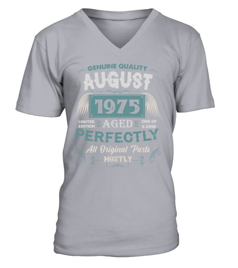 August 1975 Vintage Birthday Present V-Neck T-shirt