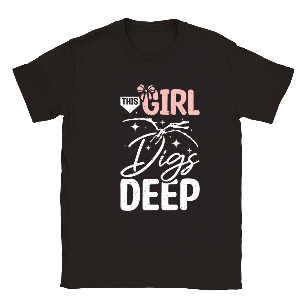 Paleontologist Girl digs deep for dinosaurs Classic Kids Crewneck T-shirt
