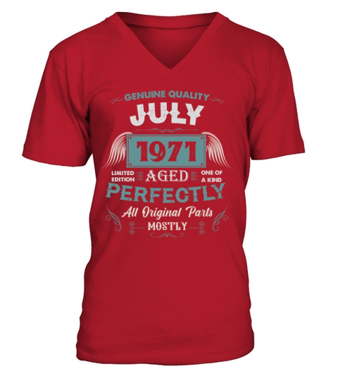 July 1971 Vintage Birthday Present V-Neck T-shirt