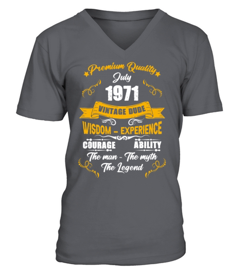 July 1971 Vintage Birthday Present V-Neck T-shirt