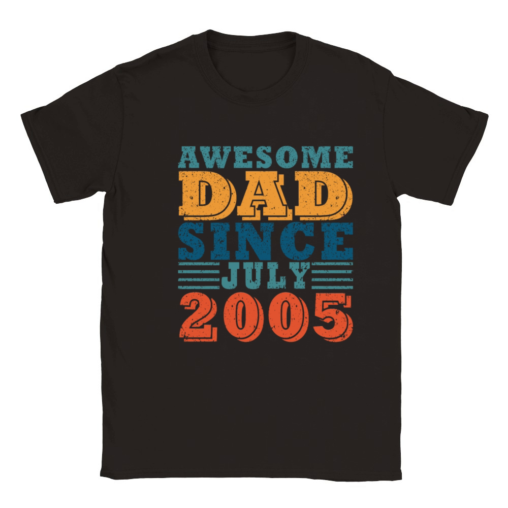 Father July 2005 vintage birthday dad saying 18 Classic Kids Crewneck T-shirt