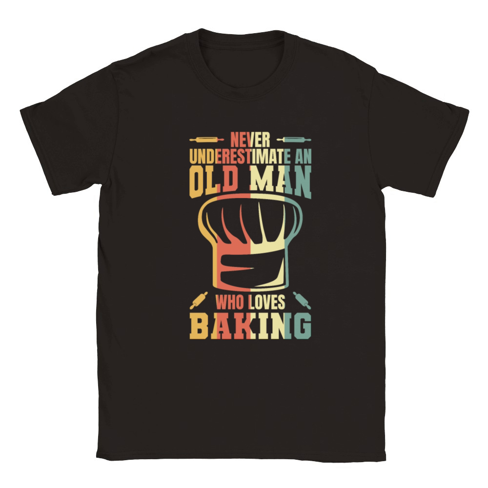 Never Underestimate An Old Baker Classic Kids Crewneck T-shirt