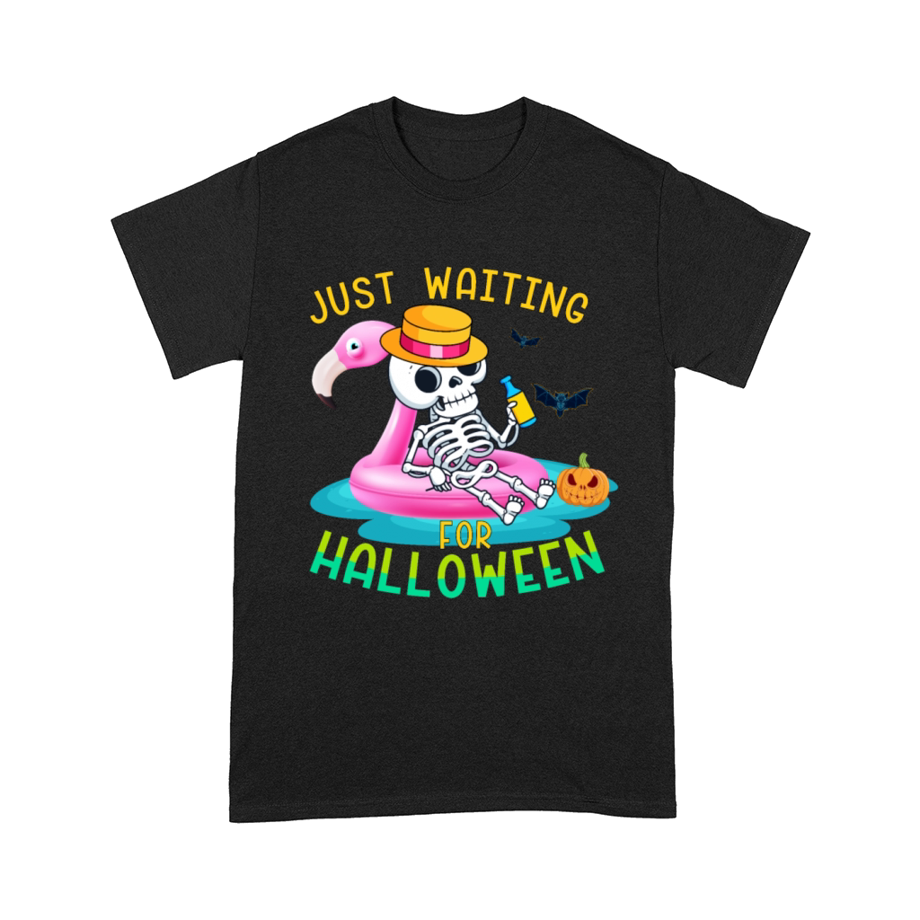 just waiting for halloween Comfort T-shirt